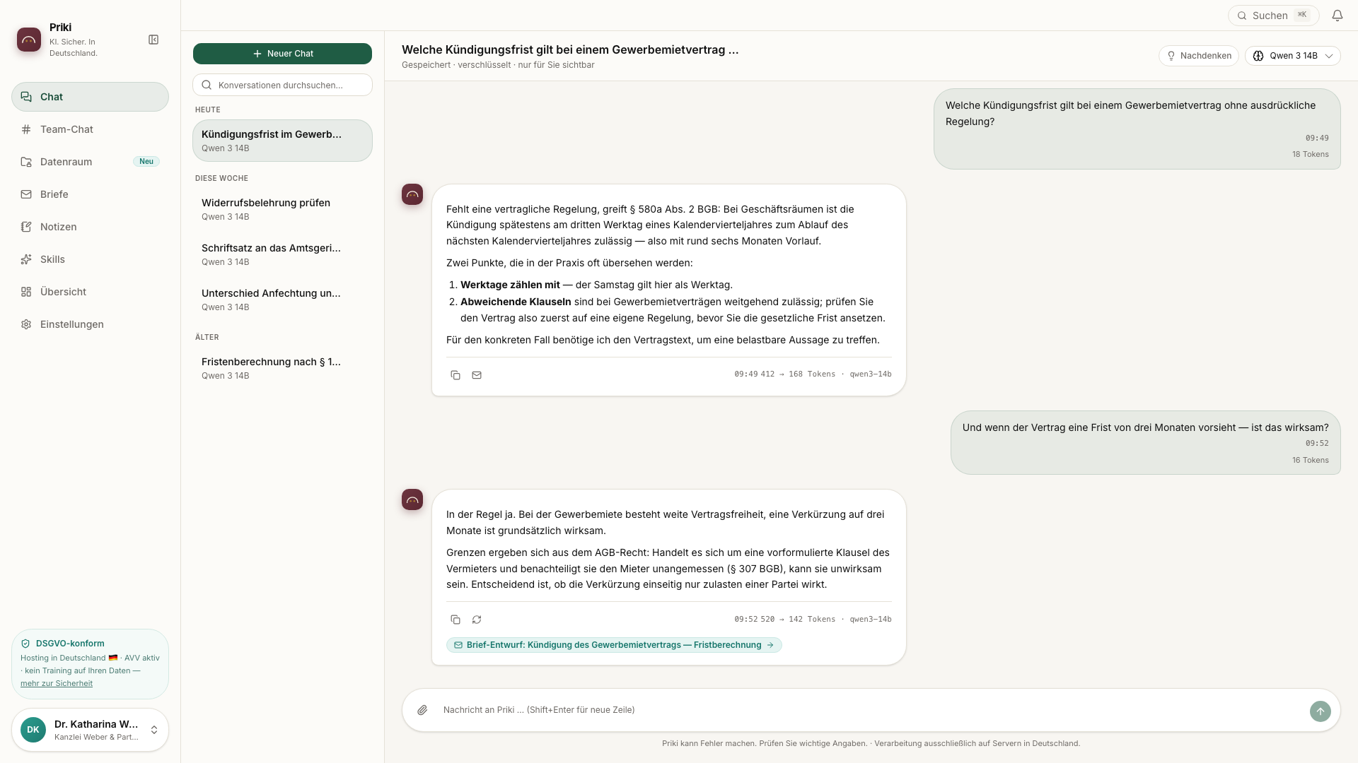 Ein Gespräch mit Nachfrage. Unter jeder Antwort die Werkzeuge: Kopieren, Neu generieren, Brief entwerfen.